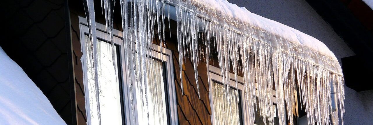 Schneeschutz für das Dach: Schutz vor Eis & Schnee
